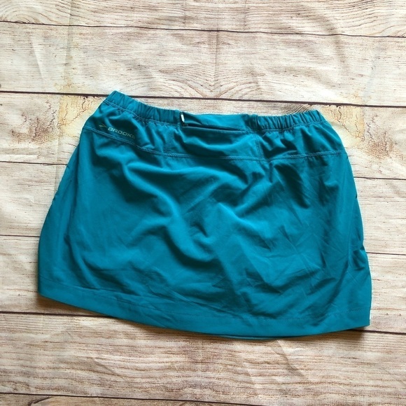 Brooks running skirt - Picture 4 of 5